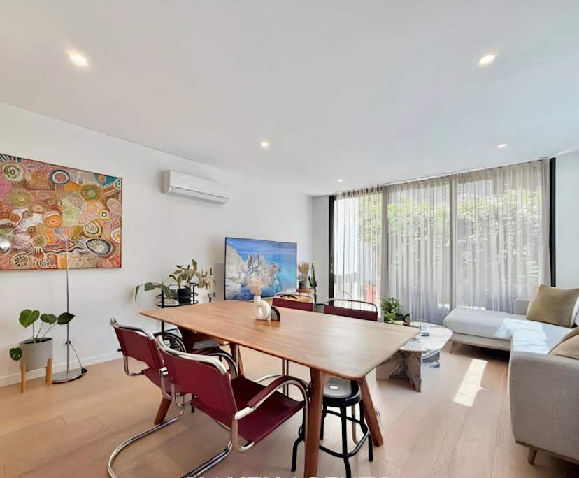 Furnished room with own bathroom