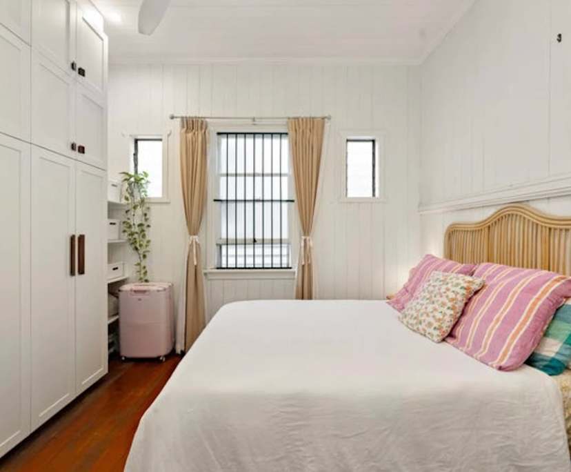 Unfurnished room in a share house