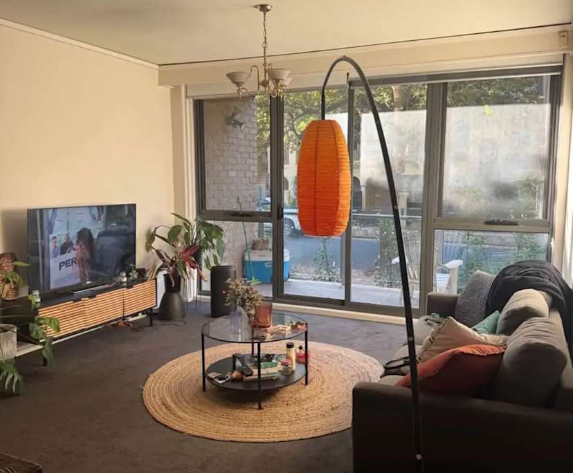 Unfurnished room in a flatshare