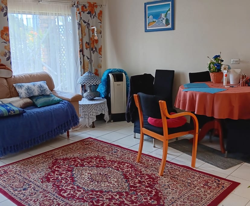 $300, Flatshare, 2 bathrooms, Broadbeach Waters QLD 4218