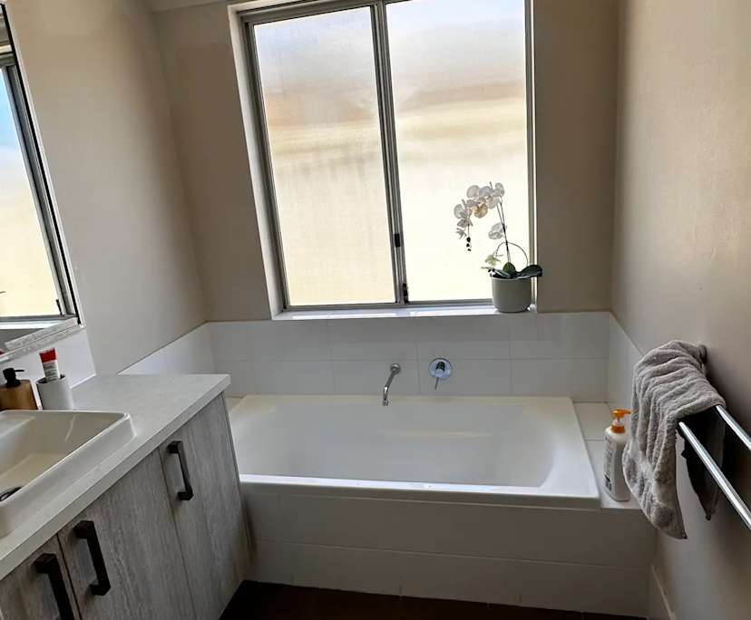 $275, Share-house, 3 bathrooms, Maddington WA 6109