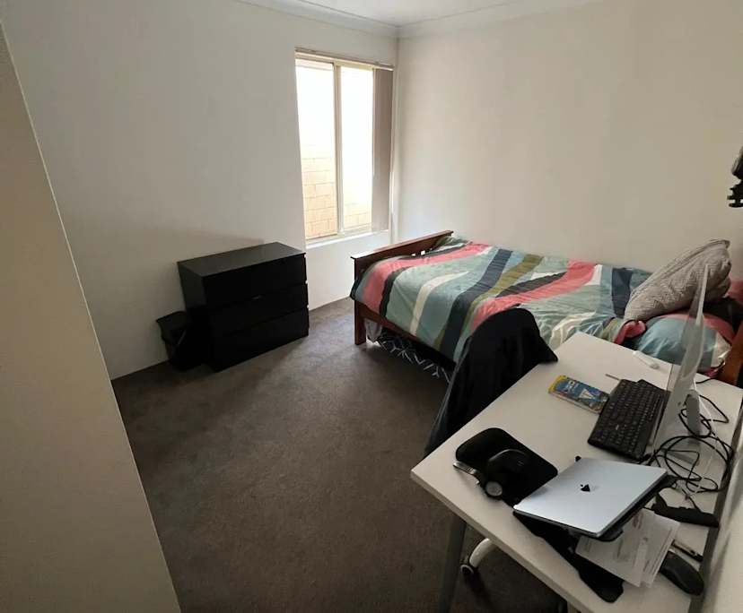 Furnished room in a share house