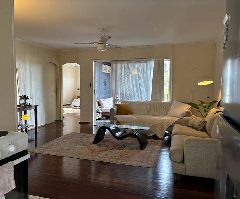 Unfurnished room in a flatshare