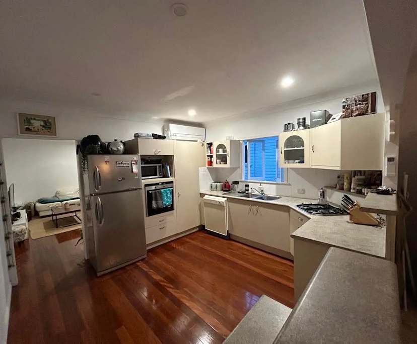 Unfurnished room in a share house