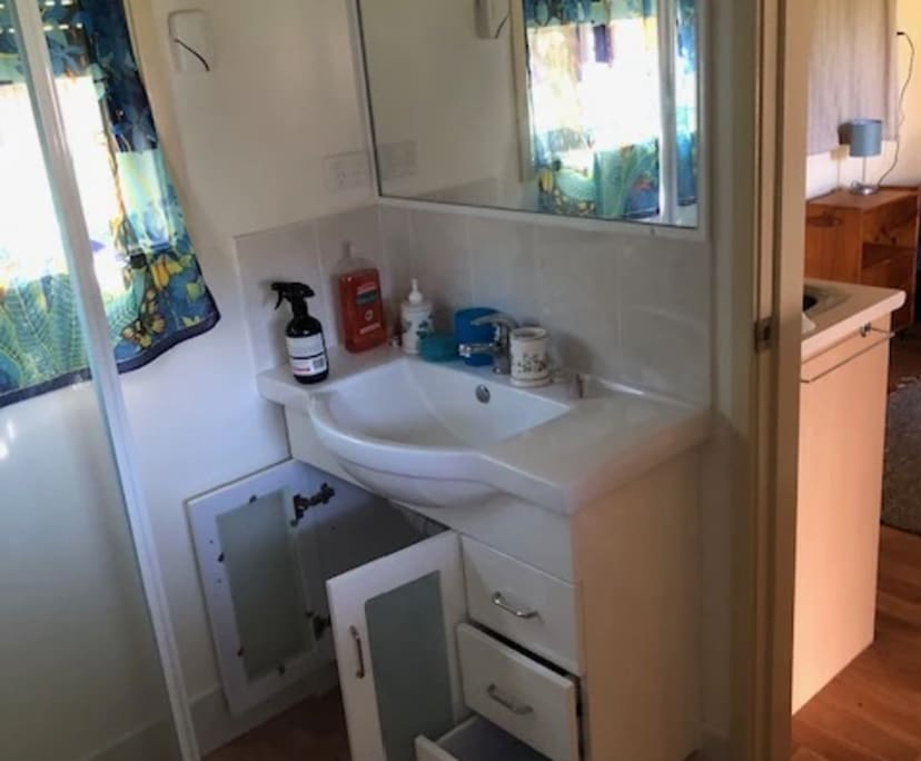 $250, Student-accommodation, 1 bathroom, Armidale NSW 2350