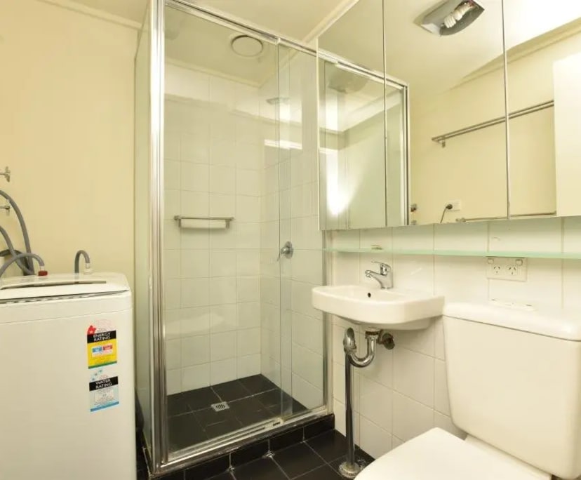$235, Flatshare, 2 bathrooms, Melbourne VIC 3000