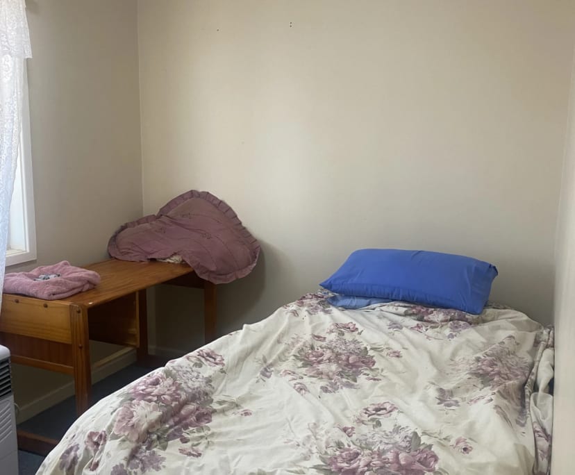 Room in a share house