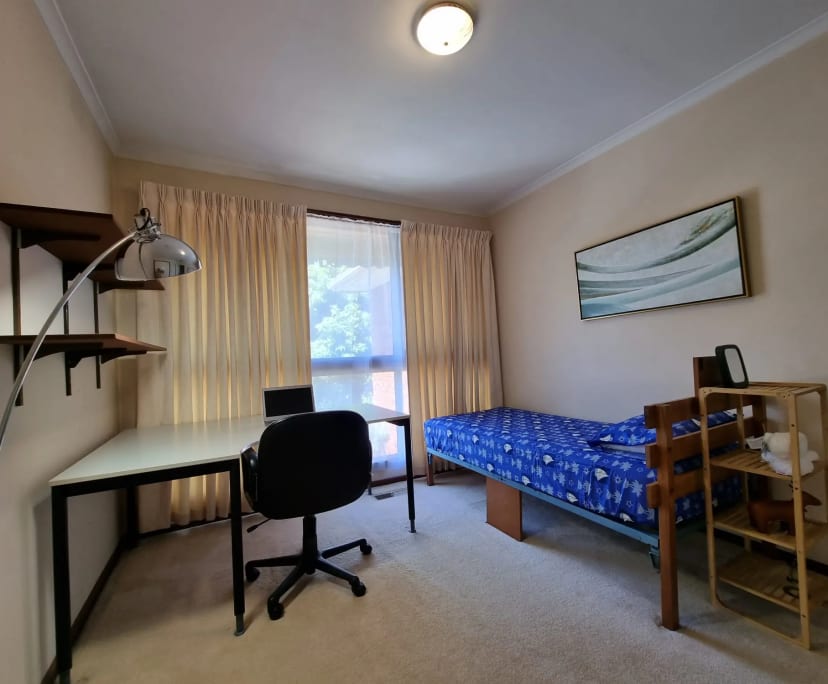 Room in a share house