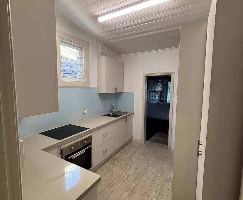 Whole property with 4 rooms for rent