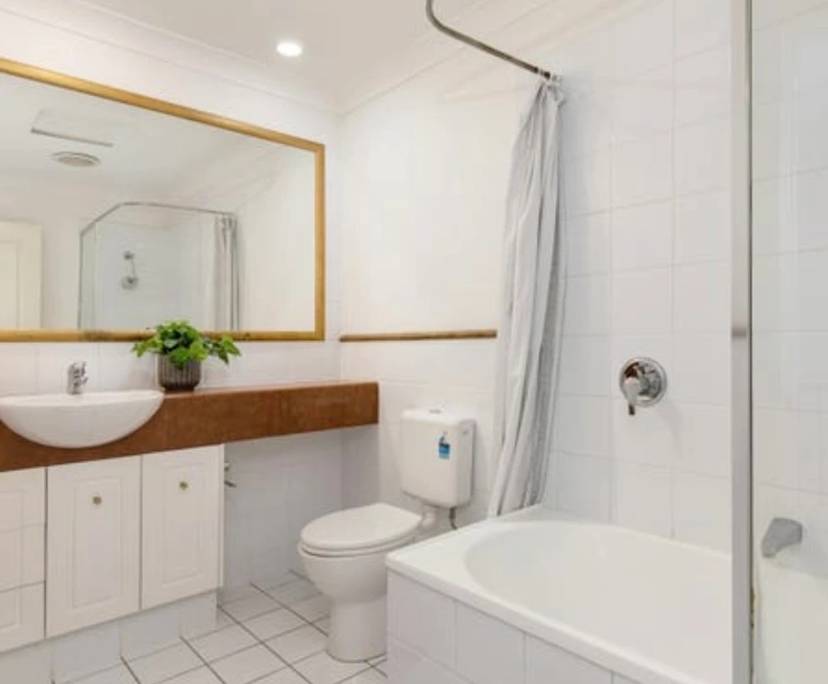 Furnished room with own bathroom