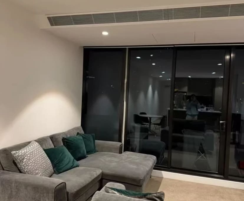 Furnished room in a flatshare
