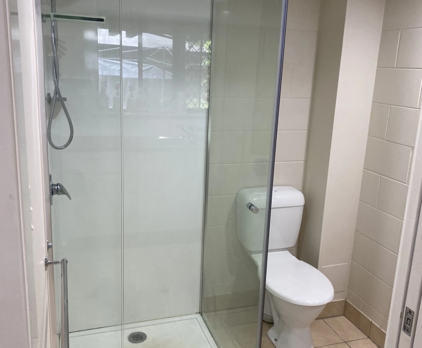 $350, Flatshare, 2 bathrooms, Redlynch QLD 4870