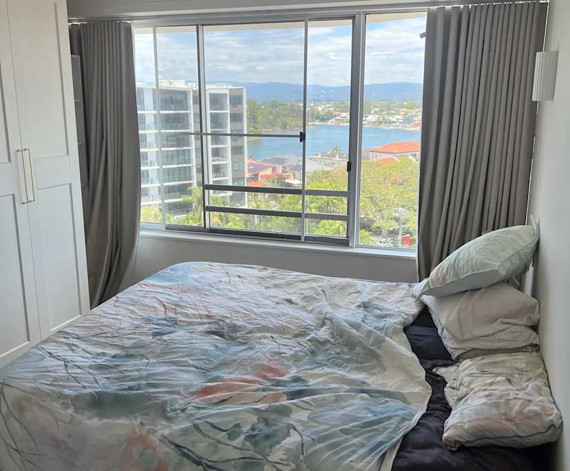 $600, Flatshare, 2 bathrooms, Surfers Paradise QLD 4217
