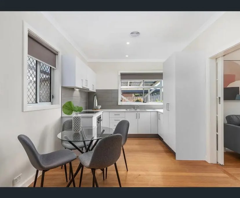 Room in a share house