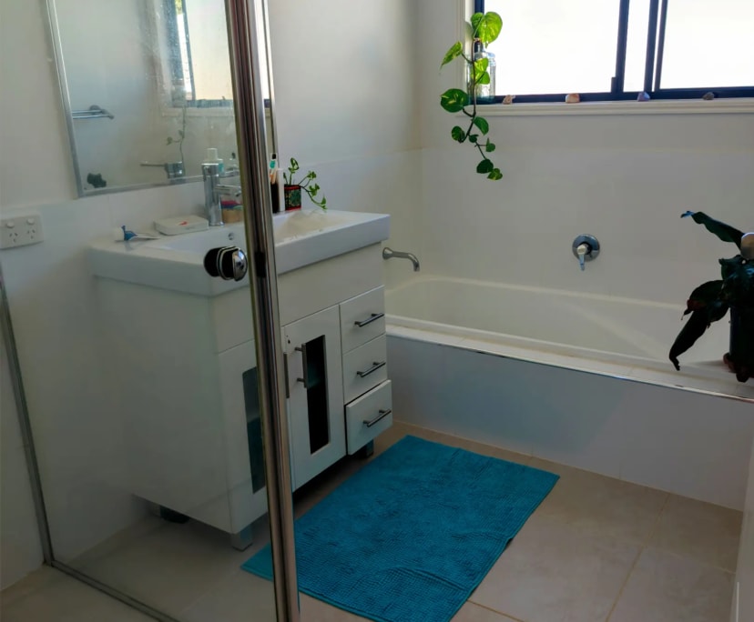 Room for Rent in Coolum Beach, Sunshine Coast 330...