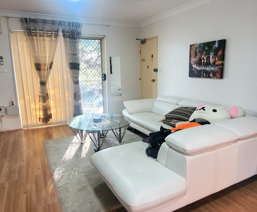 Furnished room in a flatshare