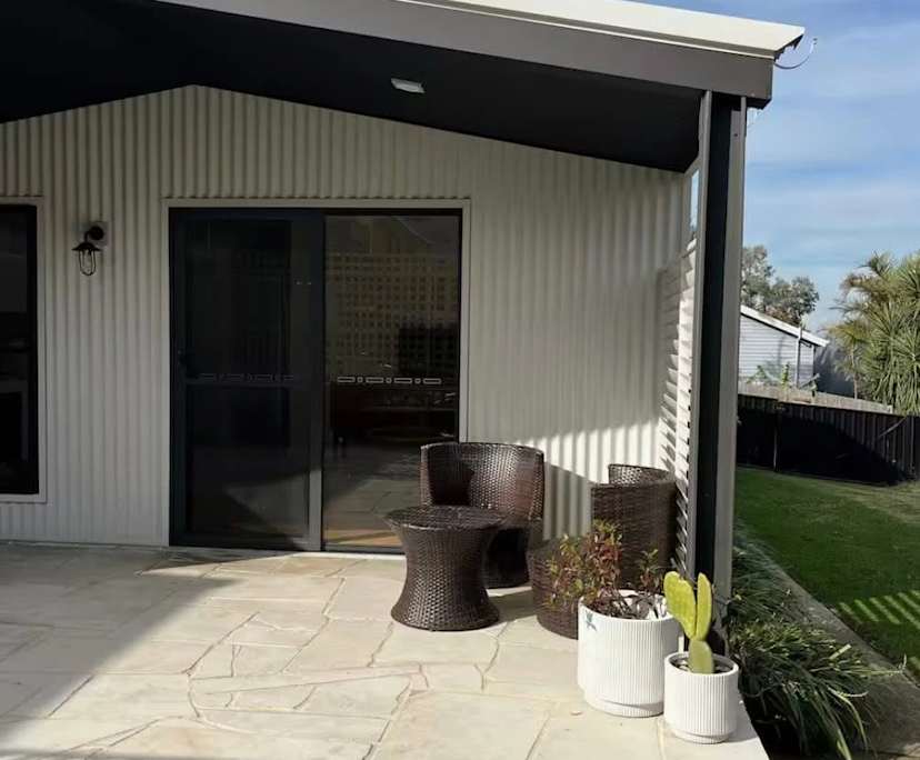 $300, Flatshare, 2 bathrooms, Corrimal NSW 2518