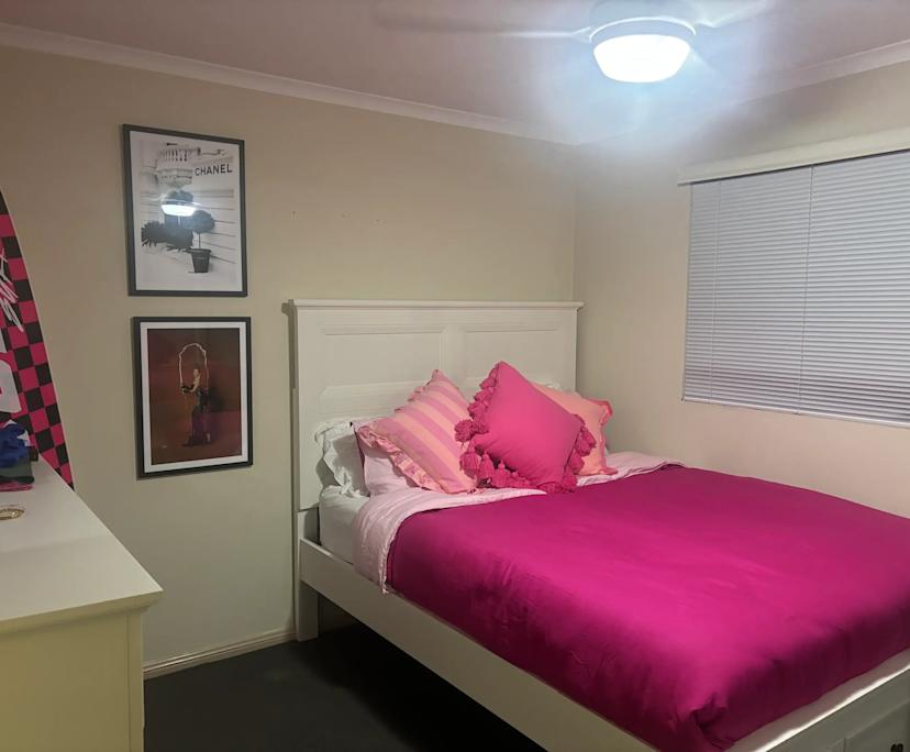 $800, Flatshare, 2 bathrooms, Broadbeach QLD 4218
