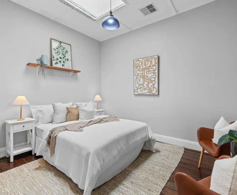 Room in a share house