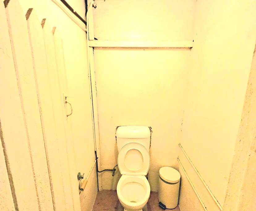 $700, 1-bed, 1 bathroom, Hurlstone Park NSW 2193