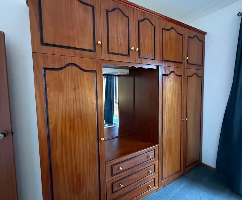 $700, Whole-property, 2 bathrooms, West Hindmarsh SA 5007