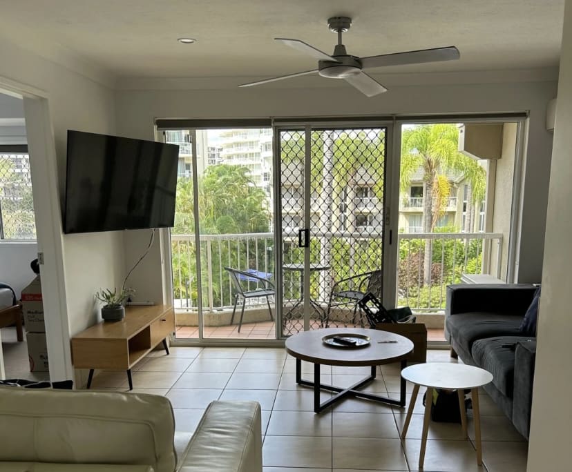 $420, Flatshare, 3 bathrooms, Surfers Paradise QLD 4217