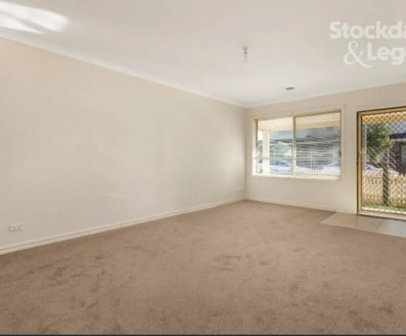 Whole property with 2 rooms for rent