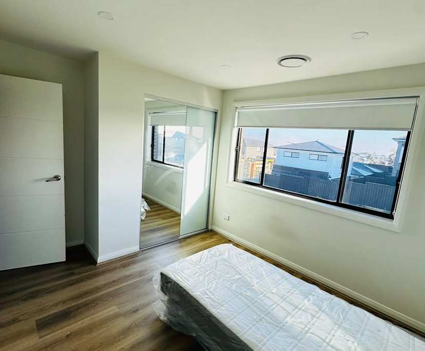 Room in a share house
