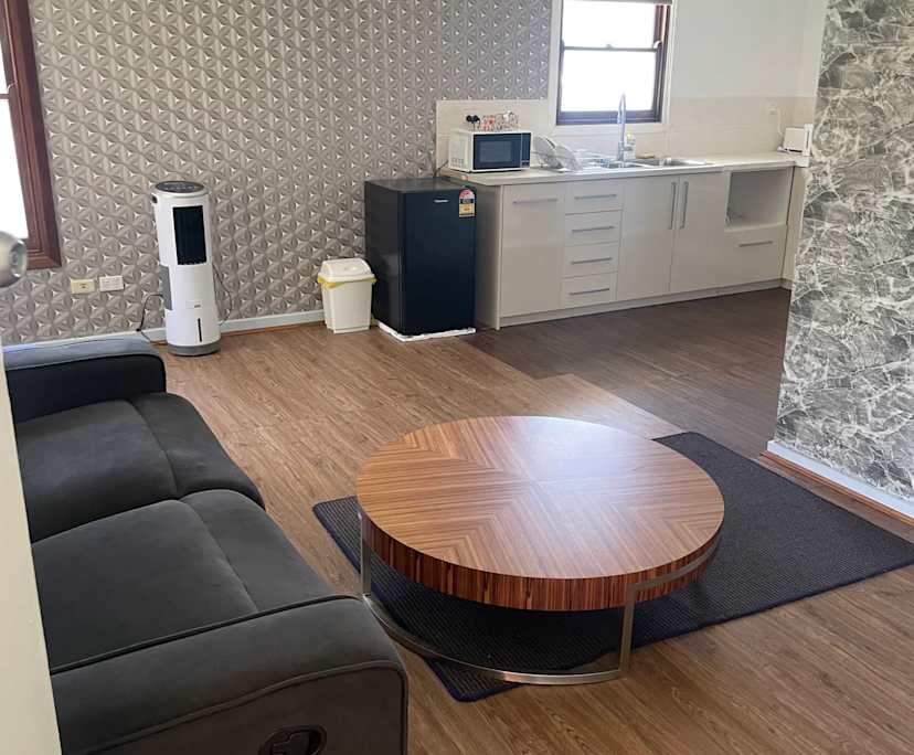 Whole property with 3 rooms for rent