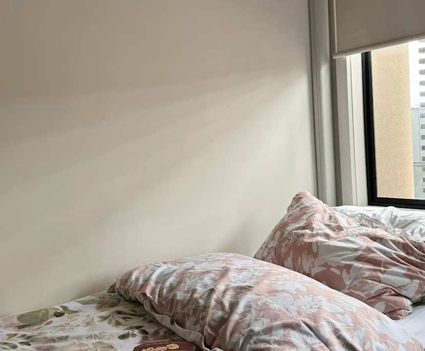 Room in a share house