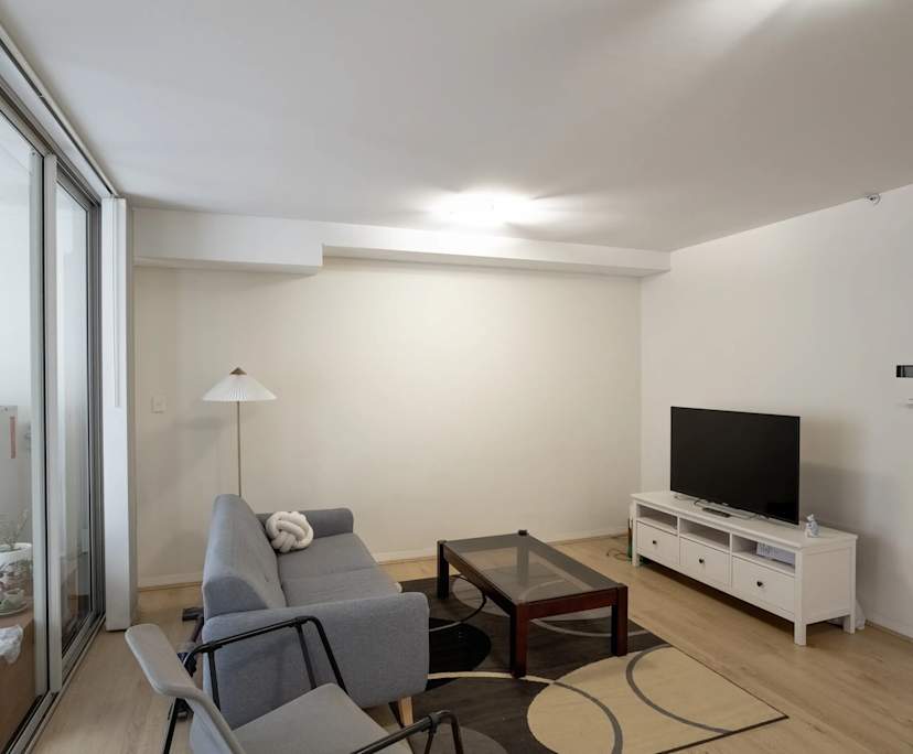 $1,150, Whole-property, 2 bathrooms, Mascot NSW 2020