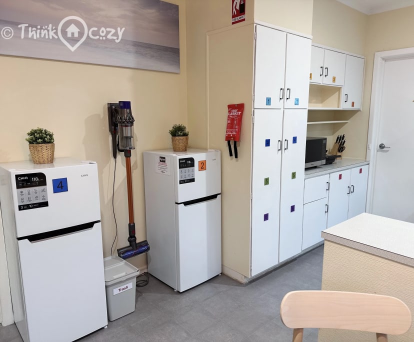 $390, Share-house, 6 bathrooms, Bentleigh East VIC 3165