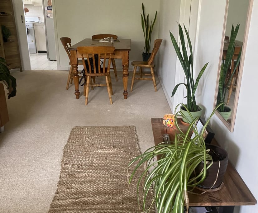 Furnished room in a flatshare