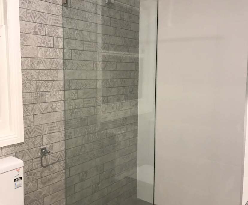 Unfurnished room with own bathroom