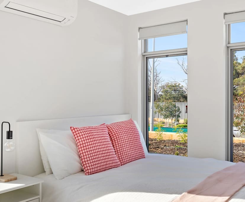 $350, Share-house, 5 bathrooms, Lakelands WA 6180