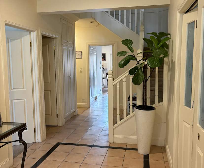 Room in a share house