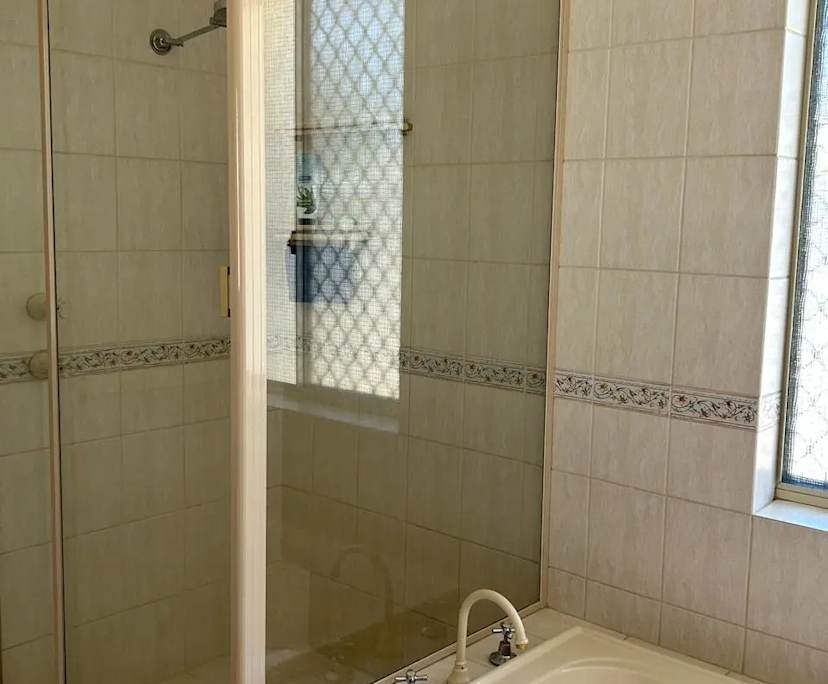 $300, Share-house, 4 bathrooms, Kardinya WA 6163
