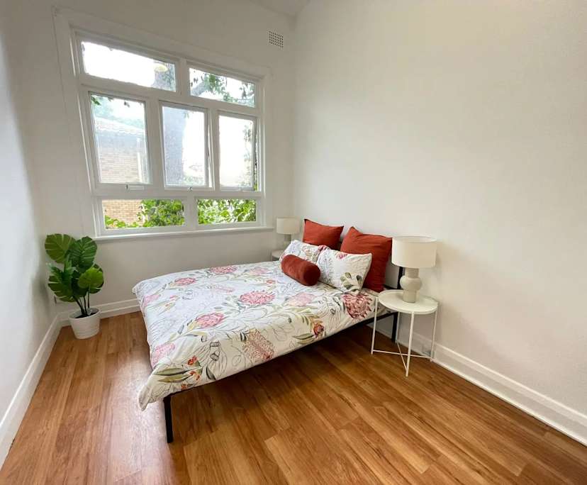 Room in a share house