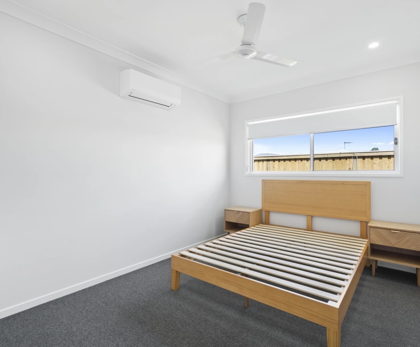 $315, Share-house, 3 bathrooms, Logan Reserve QLD 4133