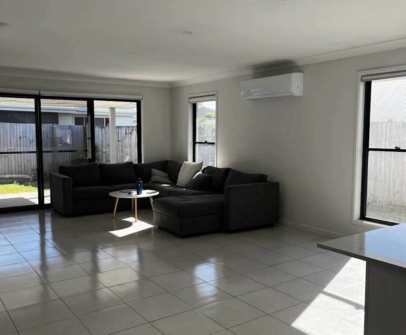 Unfurnished room in a share house