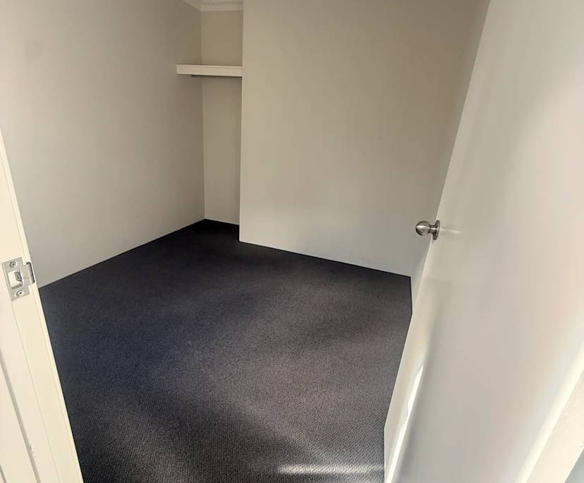 Unfurnished room in a share house