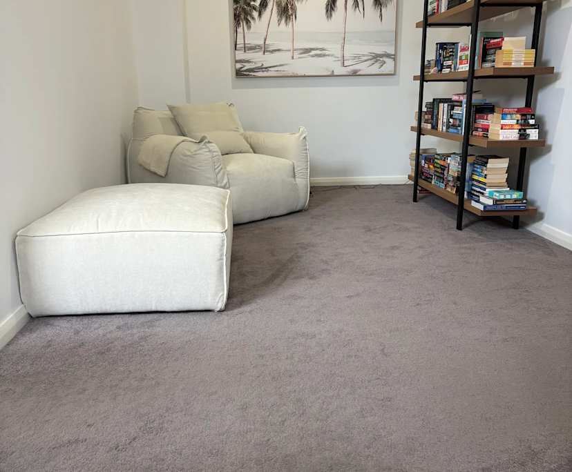 Unfurnished room with own bathroom