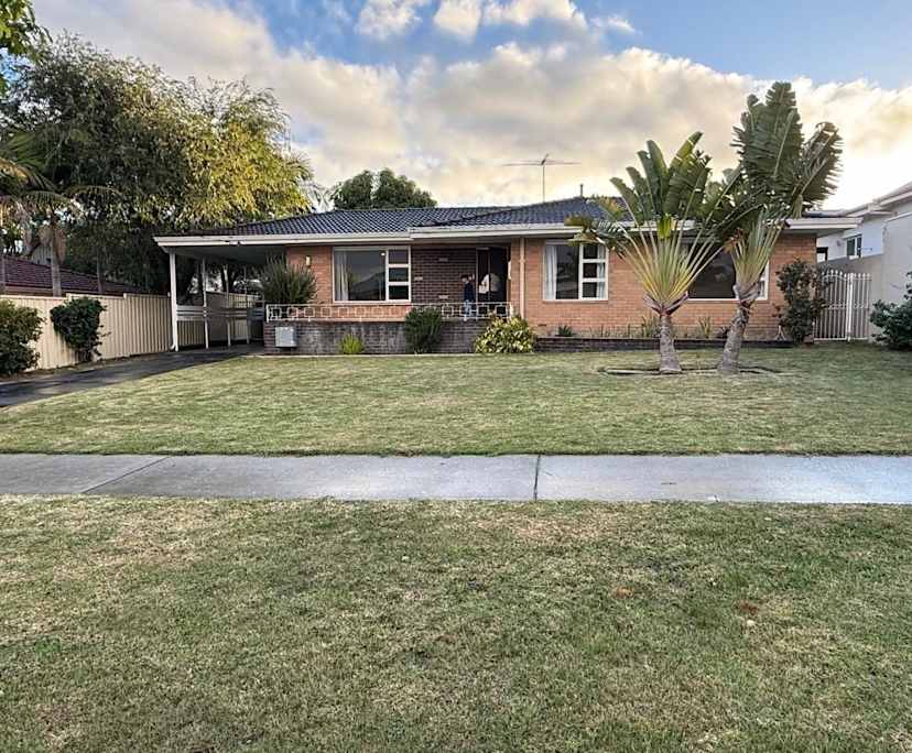 Whole property with 3 rooms for rent