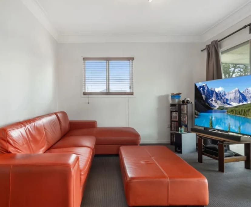 Whole property with 3 rooms for rent