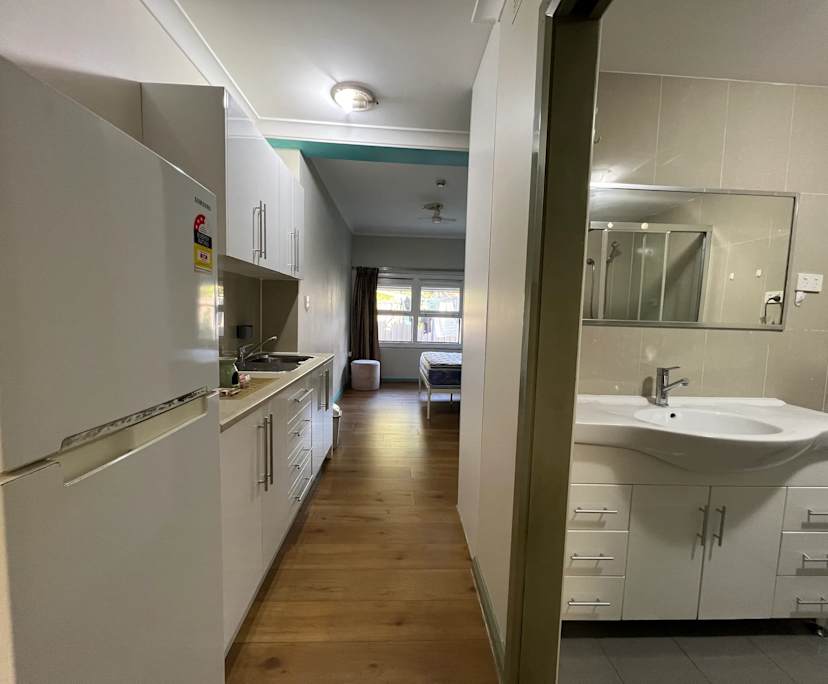 $500, Studio, 1 bathroom, Ashfield NSW 2131