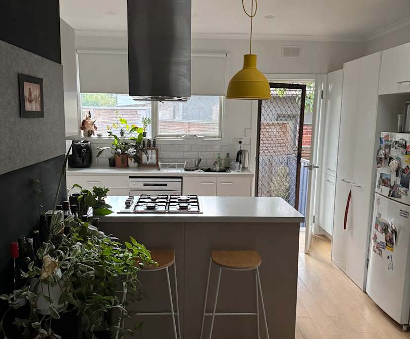 $285, Flatshare, 2 bathrooms, Balwyn VIC 3103