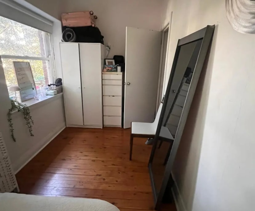 Furnished room in a flatshare