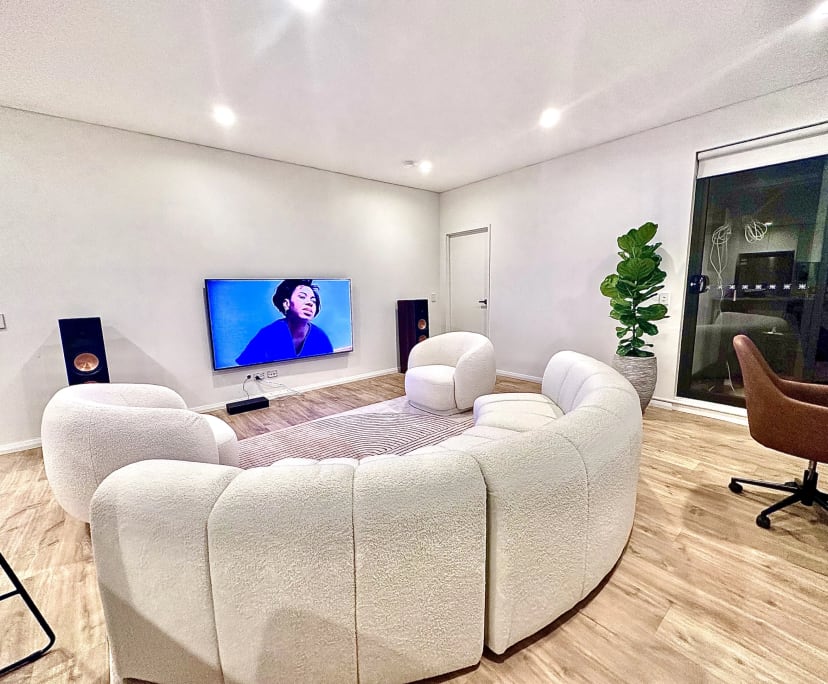 $1,300, Share-house, 2 bathrooms, Greenacre NSW 2190