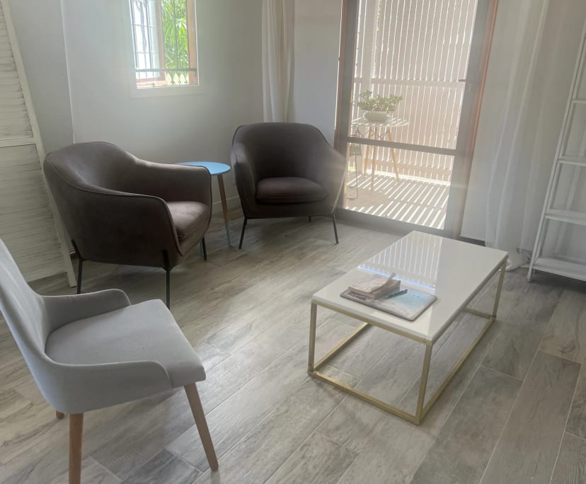 $700, Studio, 1 bathroom, Bardon QLD 4065