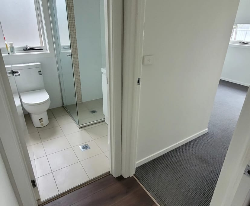 Room for Rent in Penrose, Wollongong 250, Unfurni...